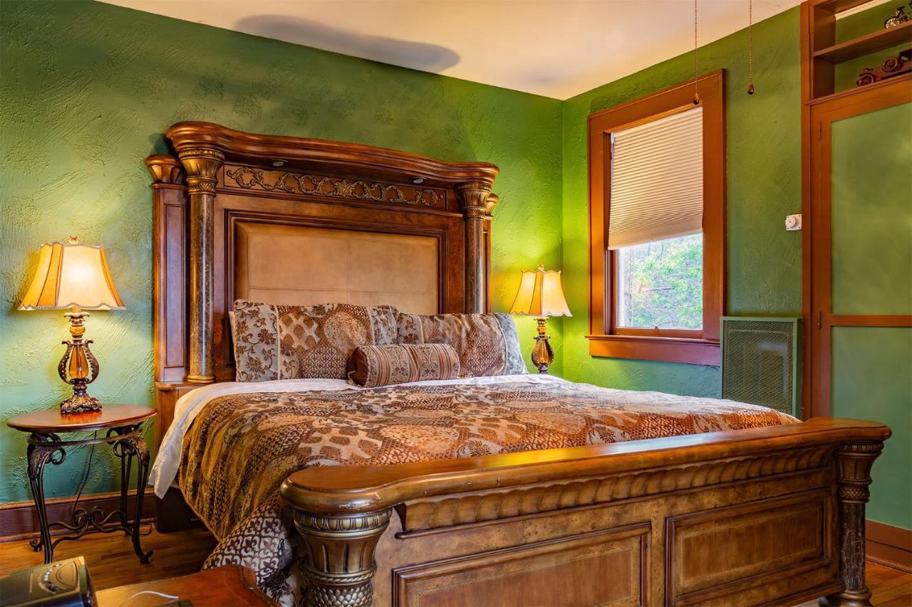 Echo Mountain Inn Хендерсонвилл Экстерьер фото